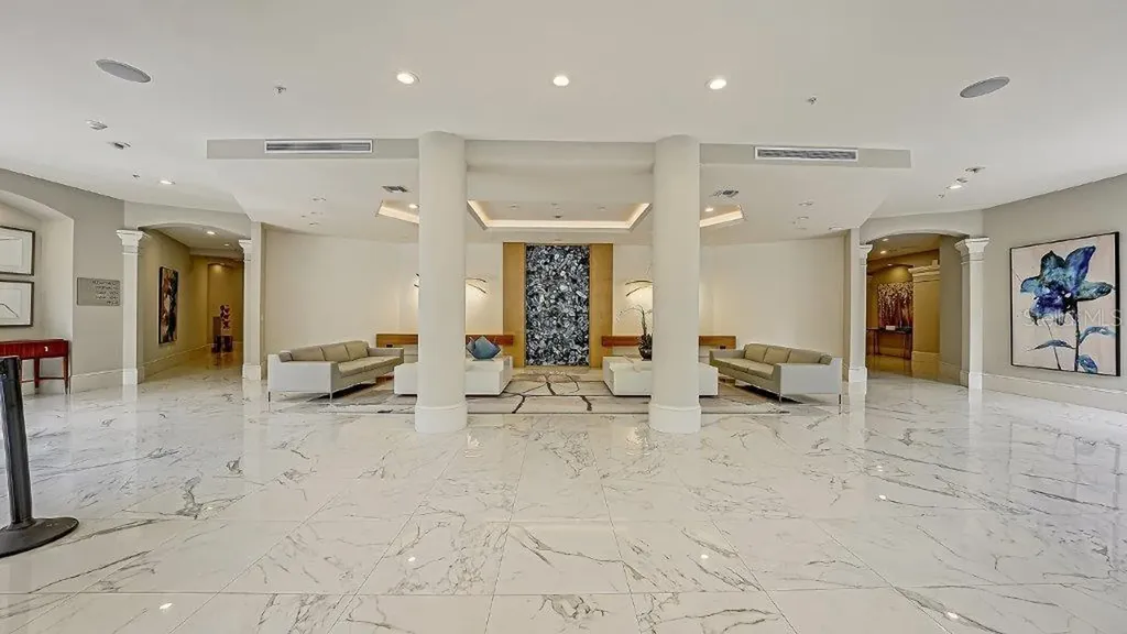 435 L Ambiance Drive Longboat Key FL 34228