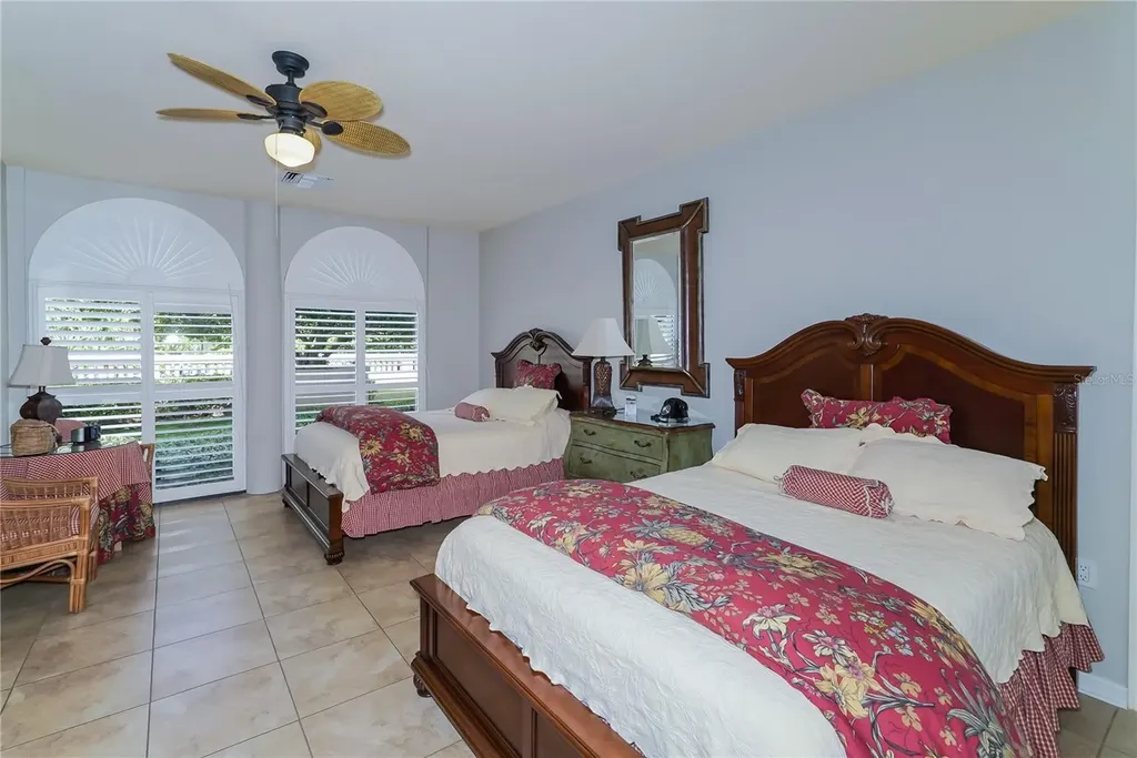 435 L Ambiance Drive Longboat Key FL 34228