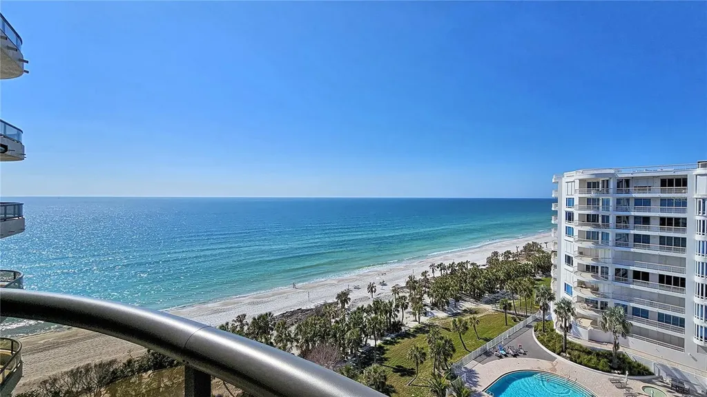 435 L Ambiance Drive Longboat Key FL 34228