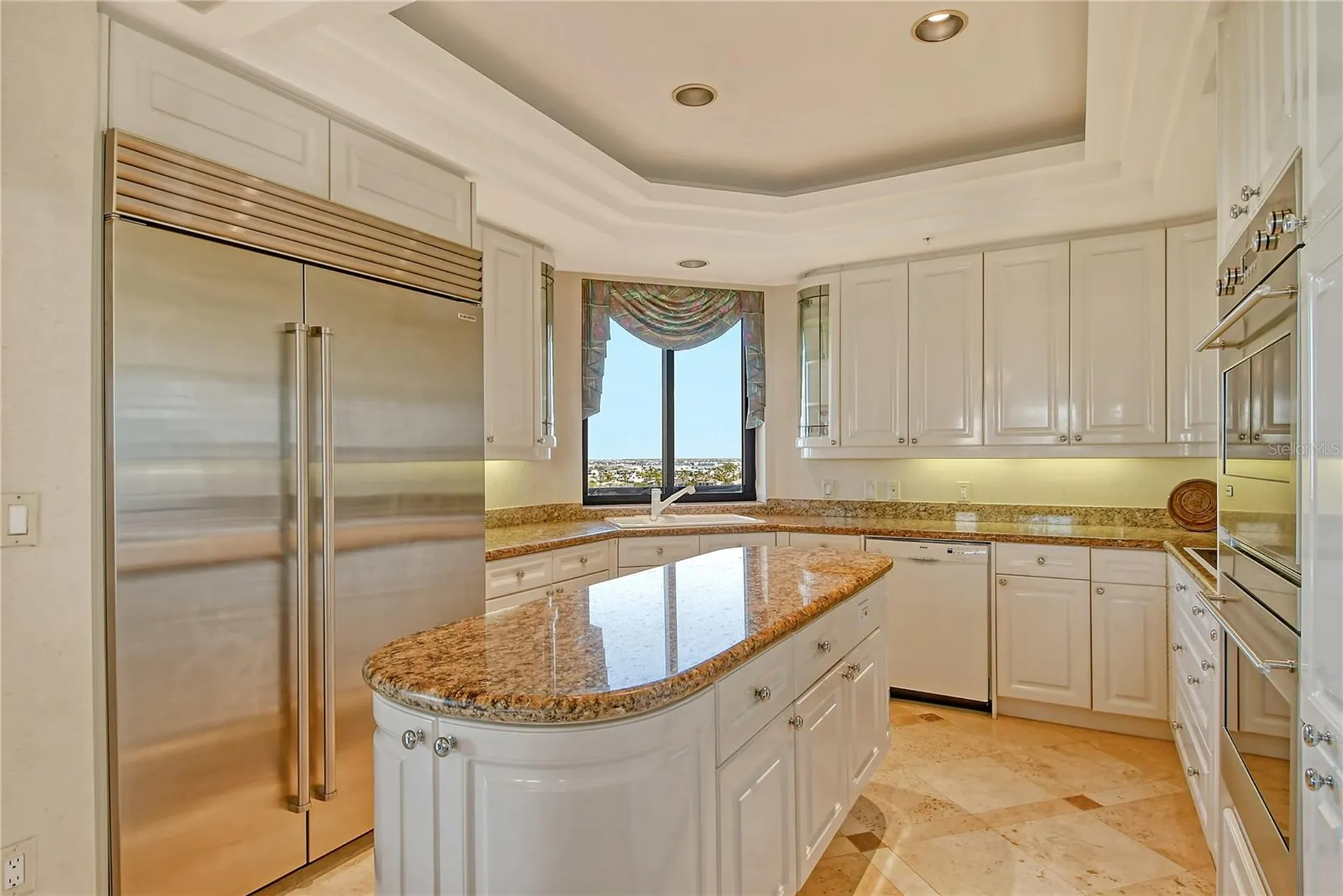 435 L Ambiance Drive Longboat Key FL 34228
