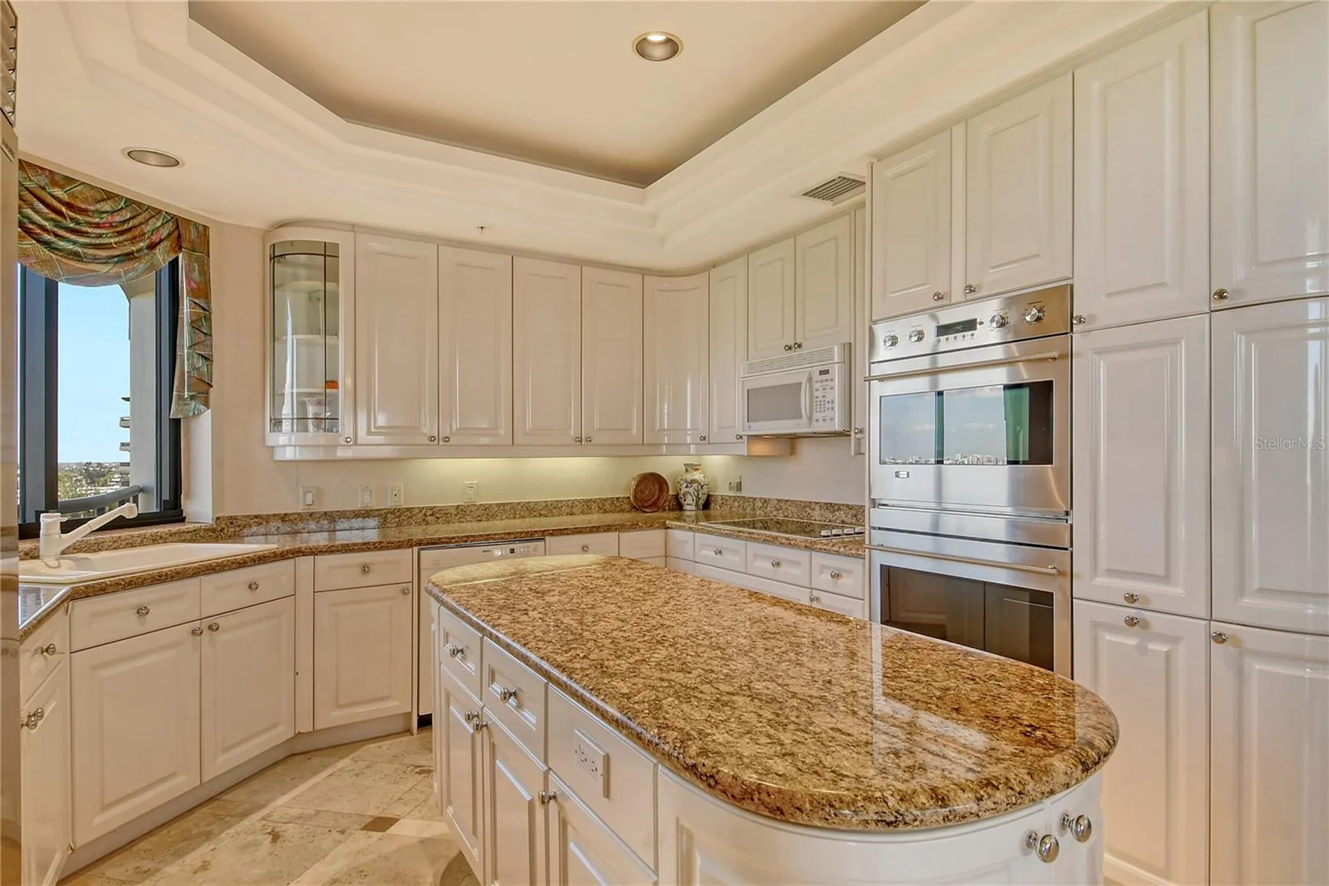 435 L Ambiance Drive Longboat Key FL 34228