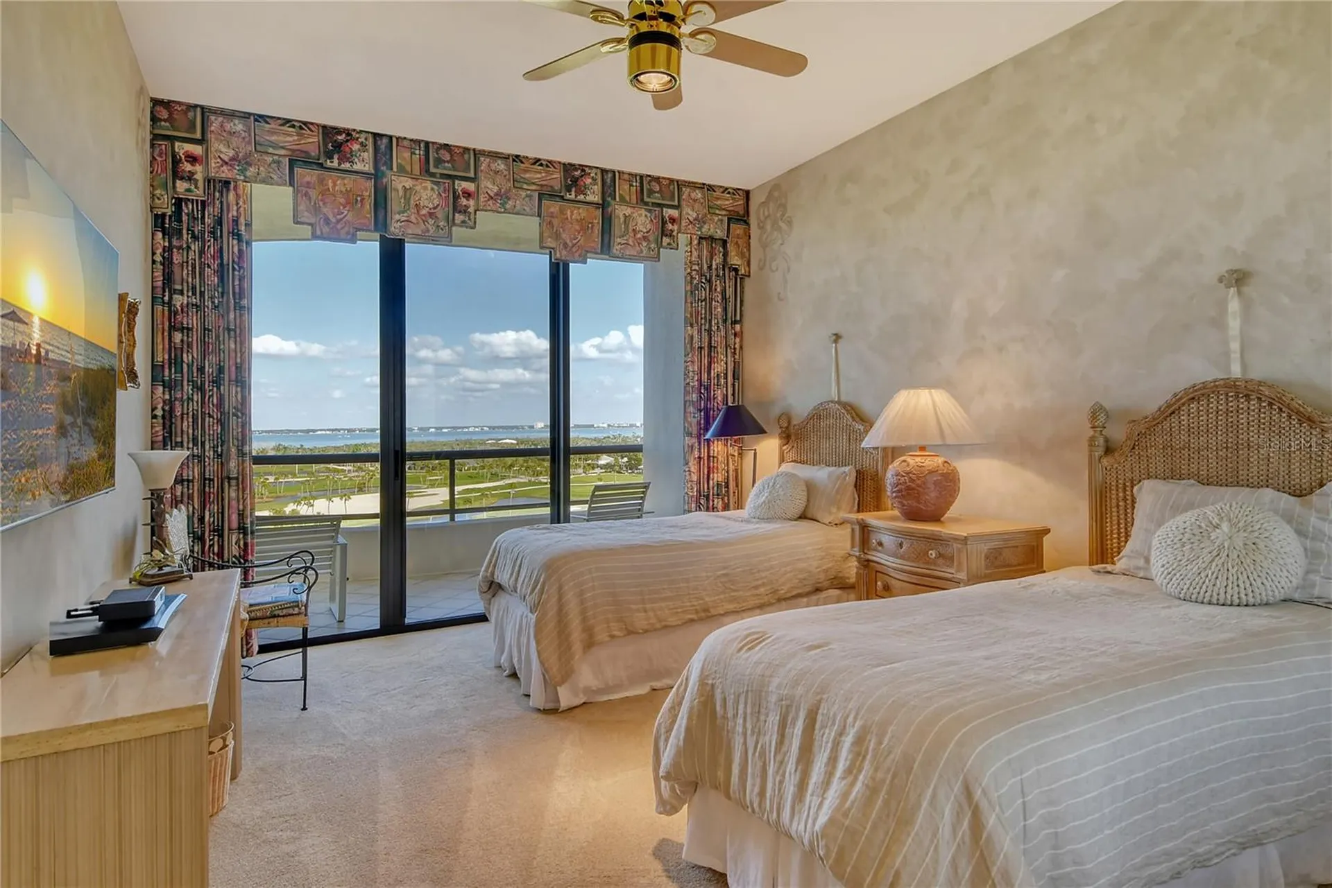 435 L Ambiance Drive Longboat Key FL 34228