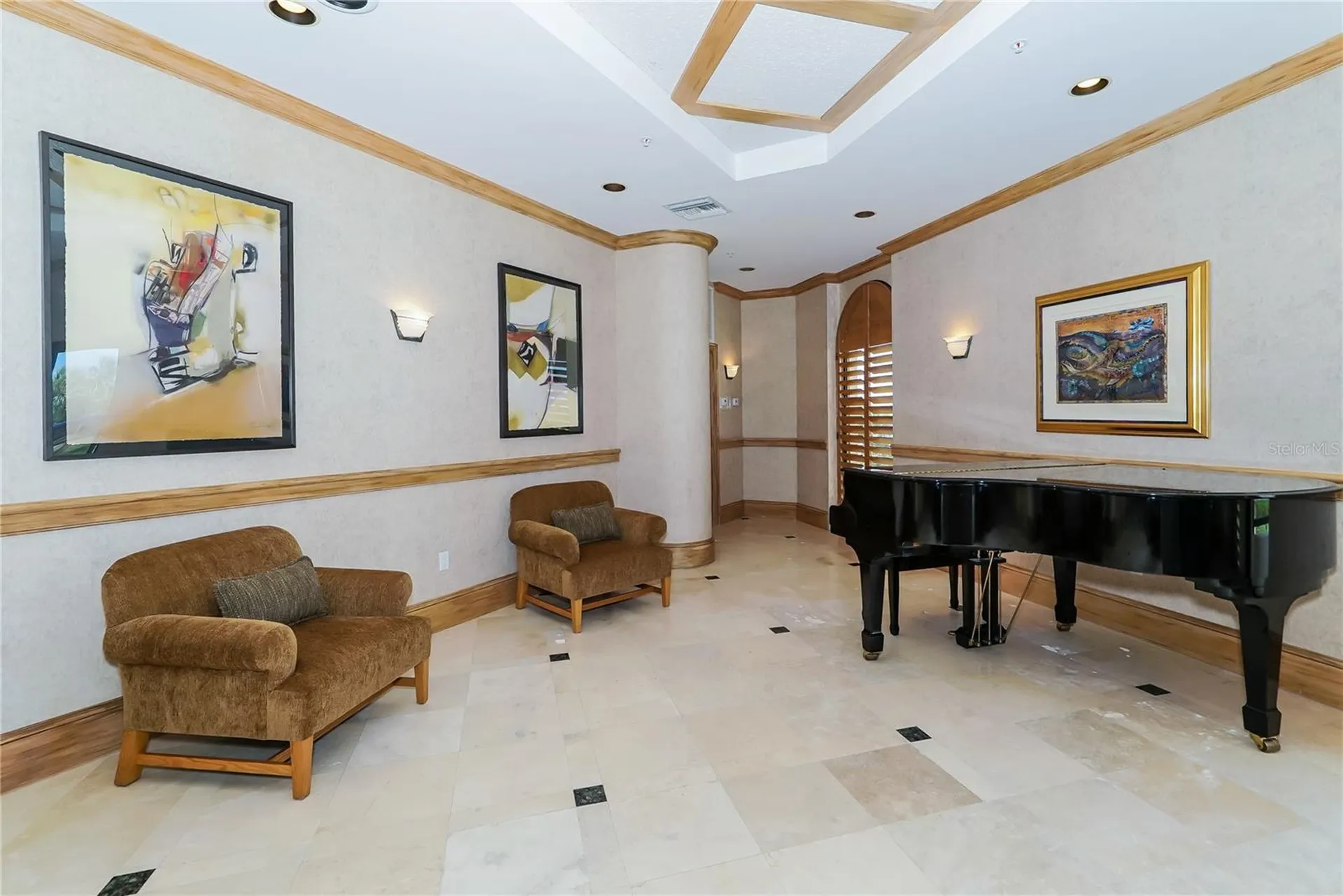 435 L Ambiance Drive Longboat Key FL 34228