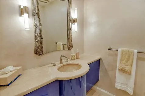 435 L Ambiance Drive Longboat Key FL 34228