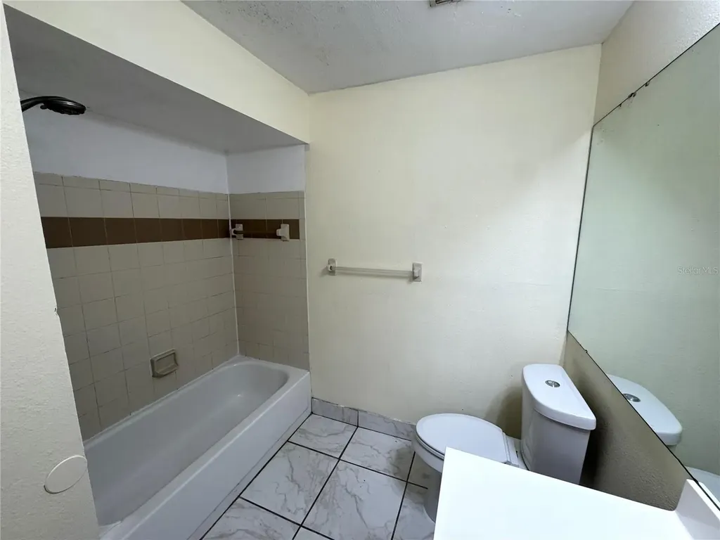 1932 Lake Atriums Circle Orlando FL 32839