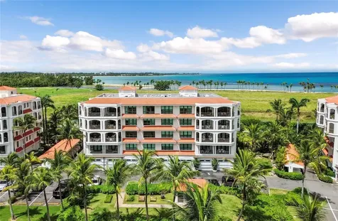 406 Coco Beach Blv Rio Grande PR 00745