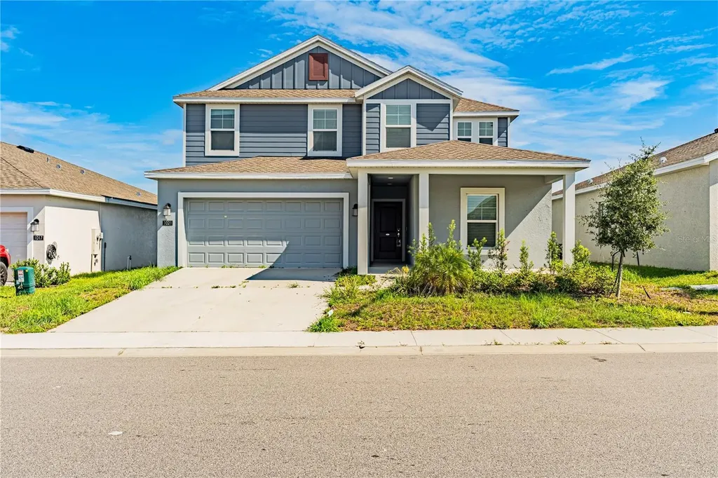 1021 Waterfall Boulevard Davenport FL 33837