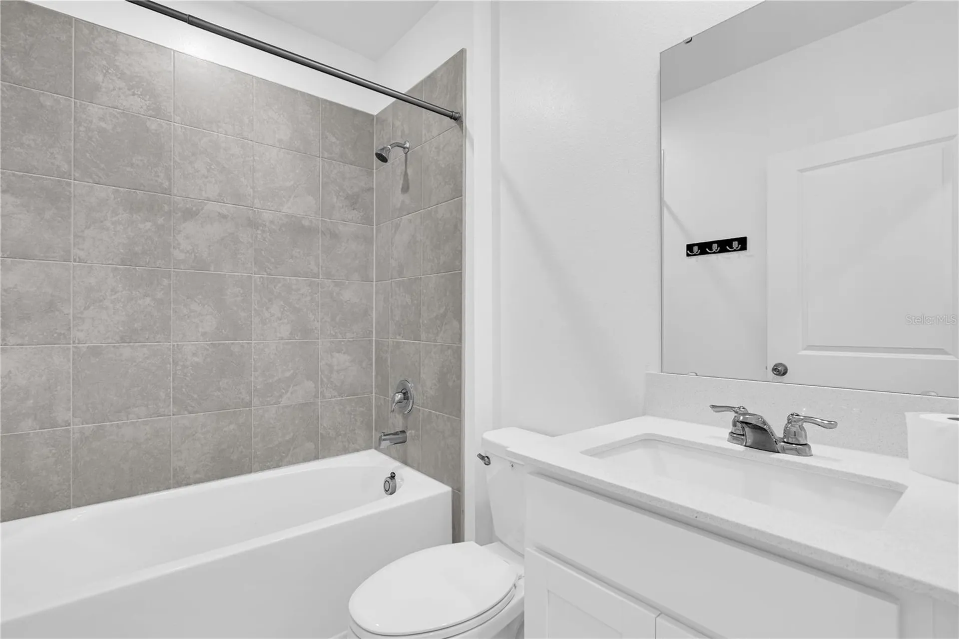 1021 Waterfall Boulevard Davenport FL 33837