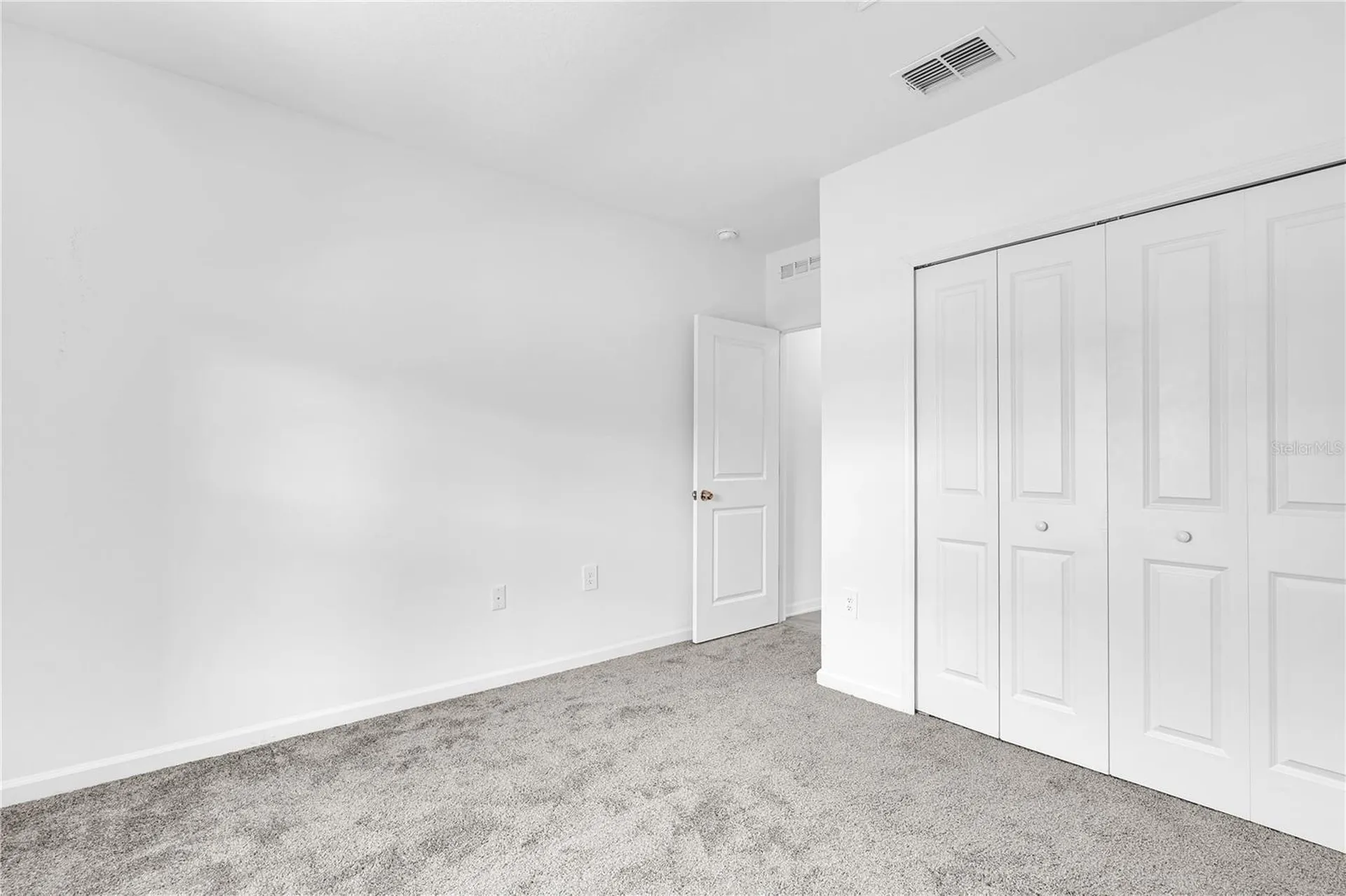 1021 Waterfall Boulevard Davenport FL 33837