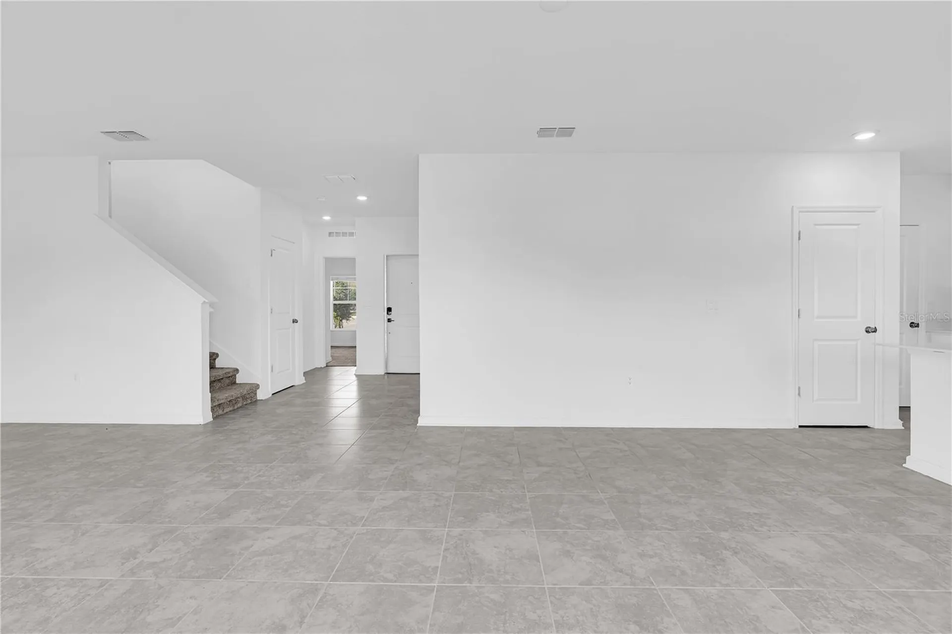 1021 Waterfall Boulevard Davenport FL 33837