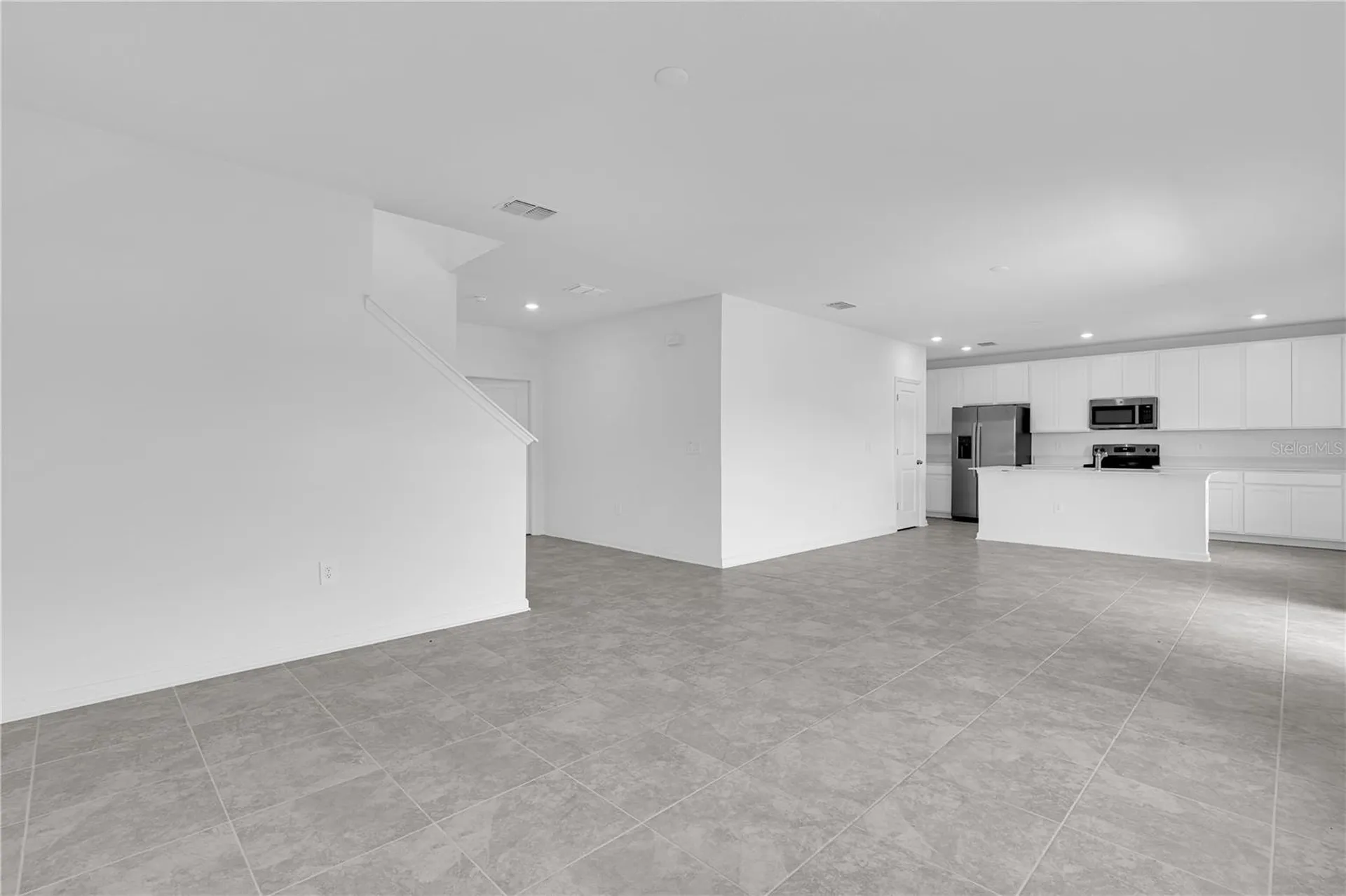 1021 Waterfall Boulevard Davenport FL 33837