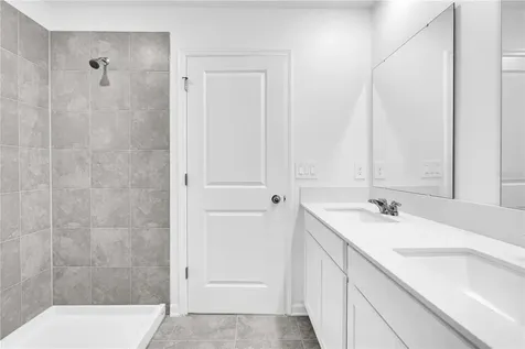 1021 Waterfall Boulevard Davenport FL 33837