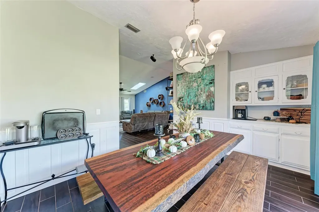 1821 Racimo Drive Sarasota FL 34240