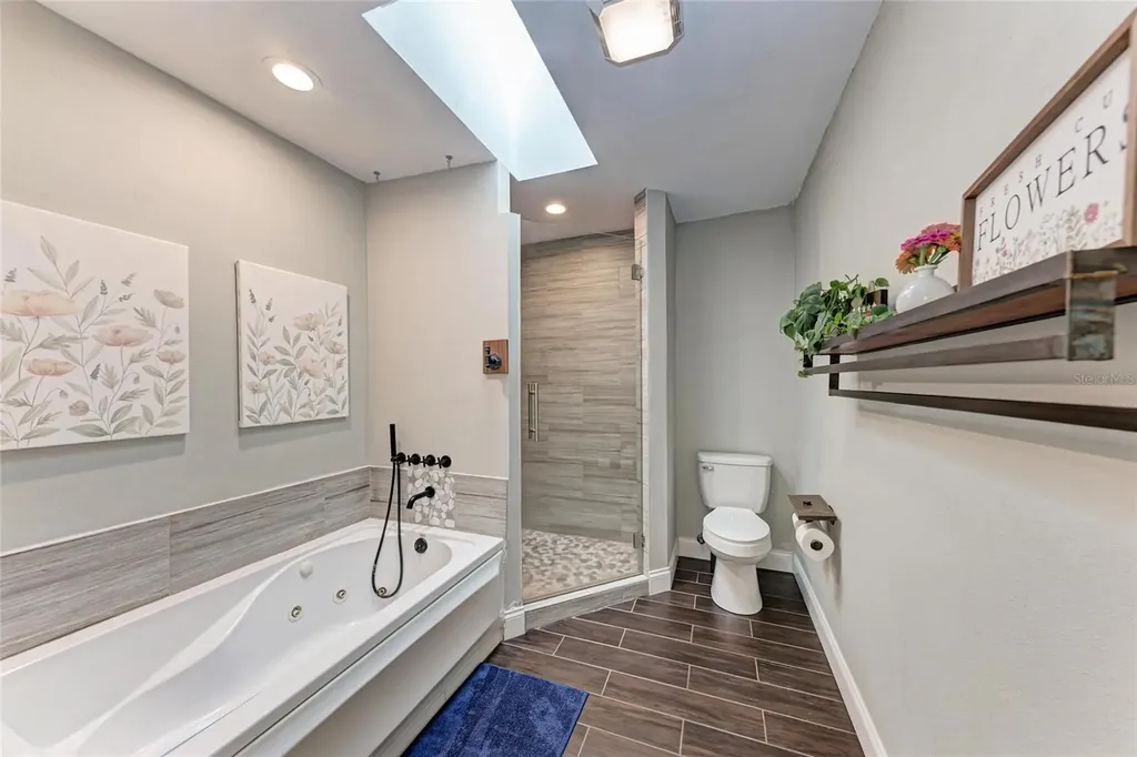 1821 Racimo Drive Sarasota FL 34240