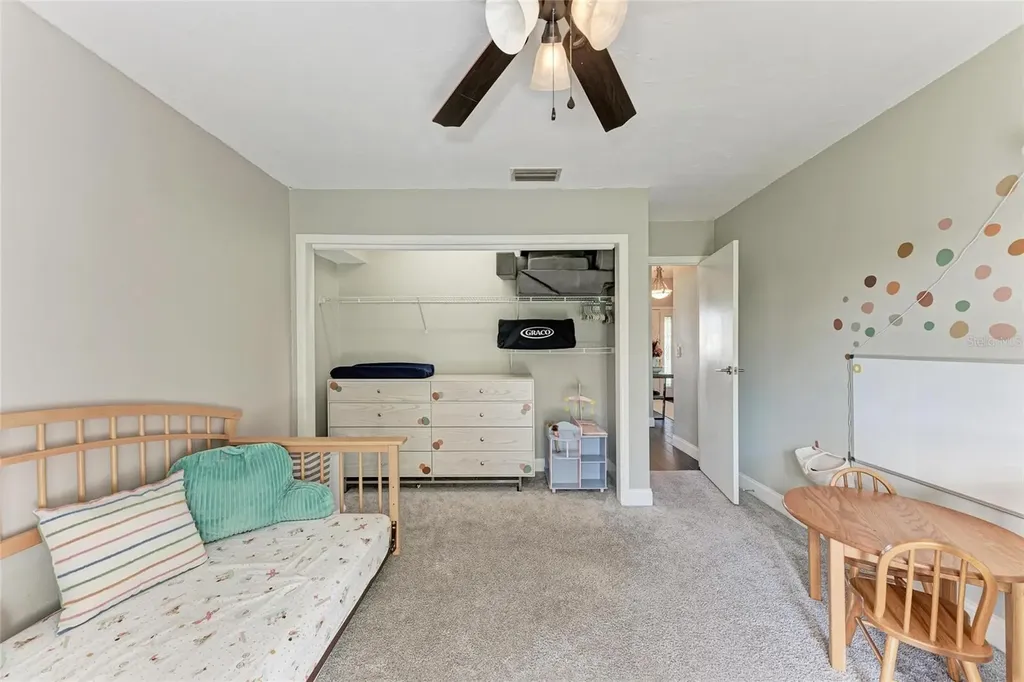 1821 Racimo Drive Sarasota FL 34240