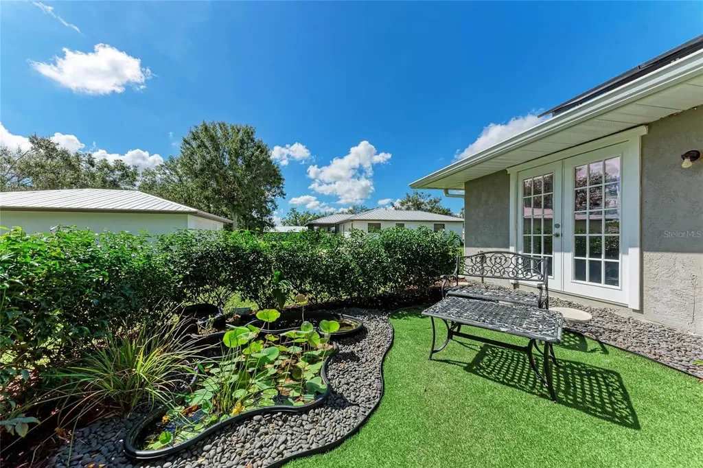 1821 Racimo Drive Sarasota FL 34240