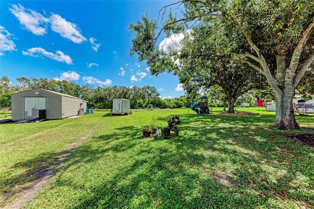 1821 Racimo Drive Sarasota FL 34240