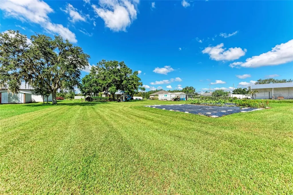 1821 Racimo Drive Sarasota FL 34240