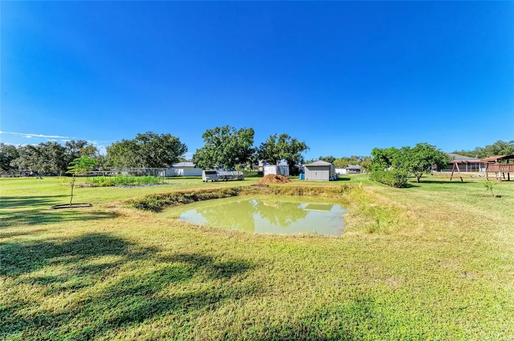 1821 Racimo Drive Sarasota FL 34240