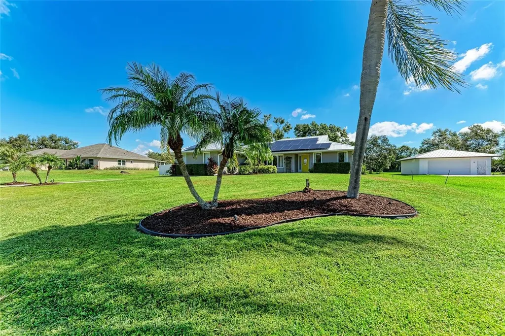 1821 Racimo Drive Sarasota FL 34240