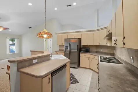 2888 W Verbena Place Beverly Hills FL 34465