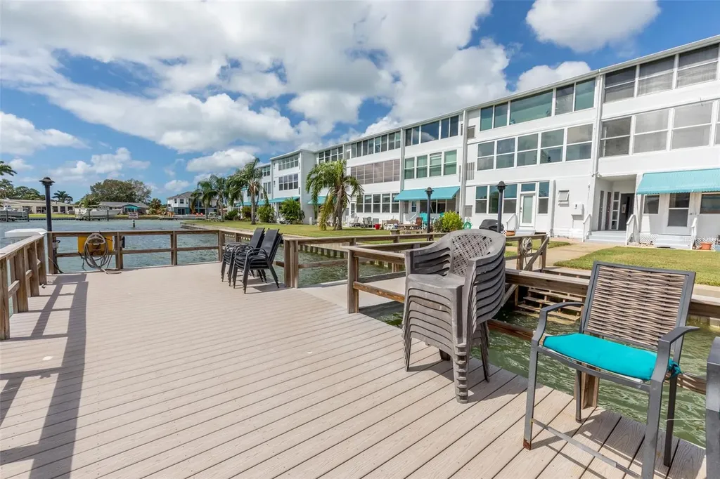 1893 Shore Drive S South Pasadena FL 33707