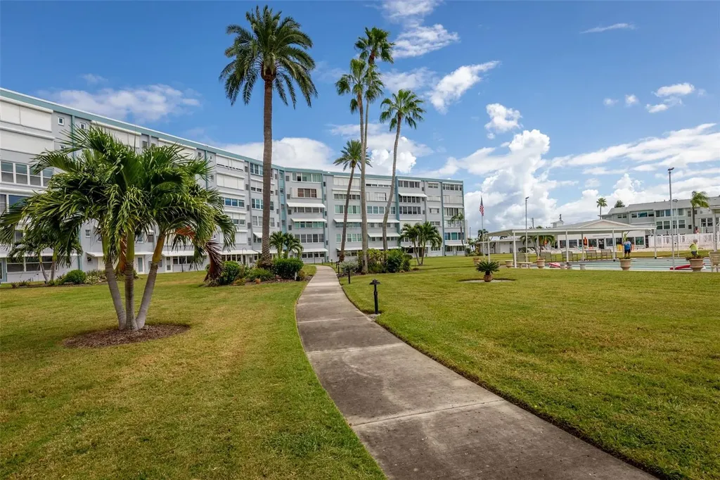 1893 Shore Drive S South Pasadena FL 33707