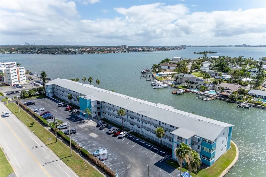 1893 Shore Drive S South Pasadena FL 33707