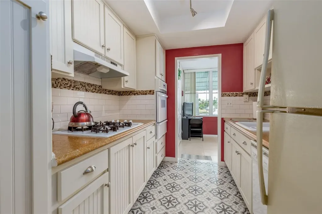 1893 Shore Drive S South Pasadena FL 33707