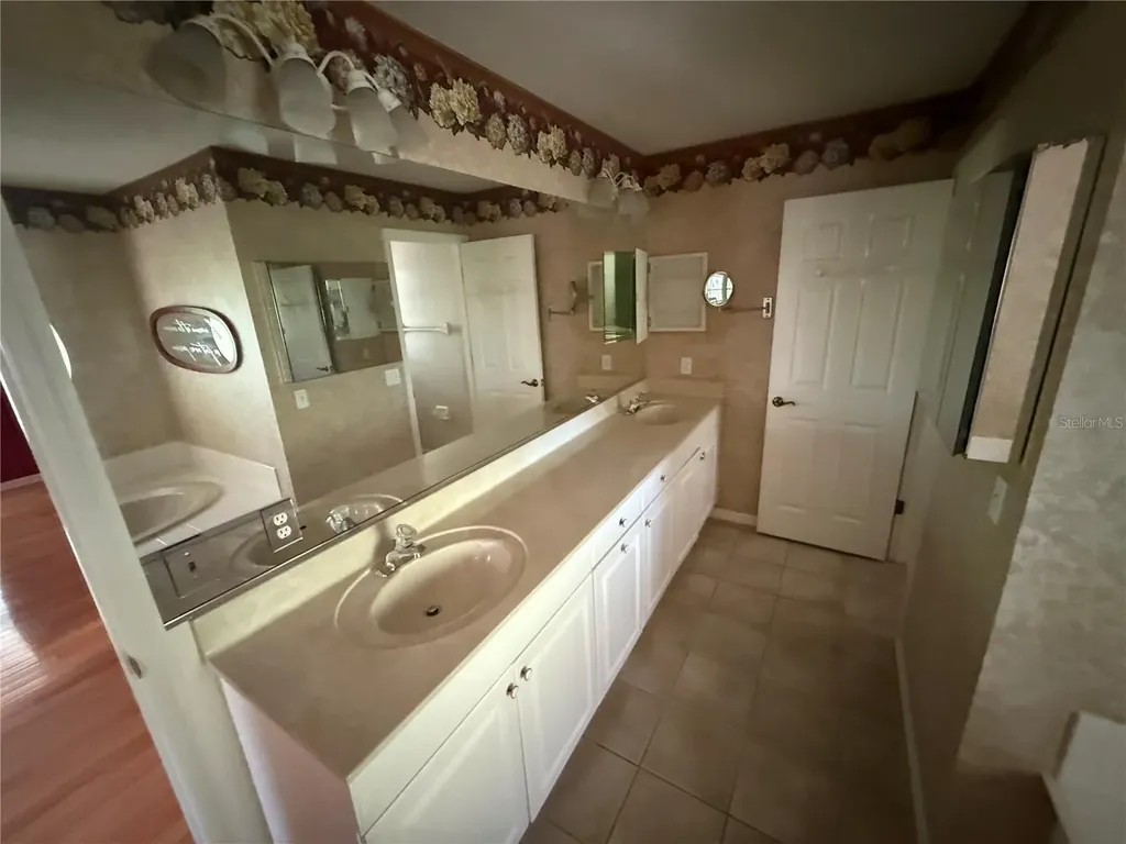 2305 63rd Street W Bradenton FL 34209