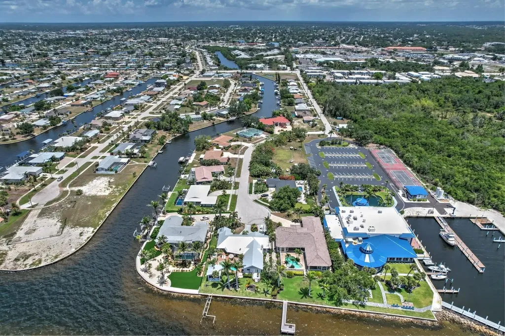 4409 Crews Court Port Charlotte FL 33952