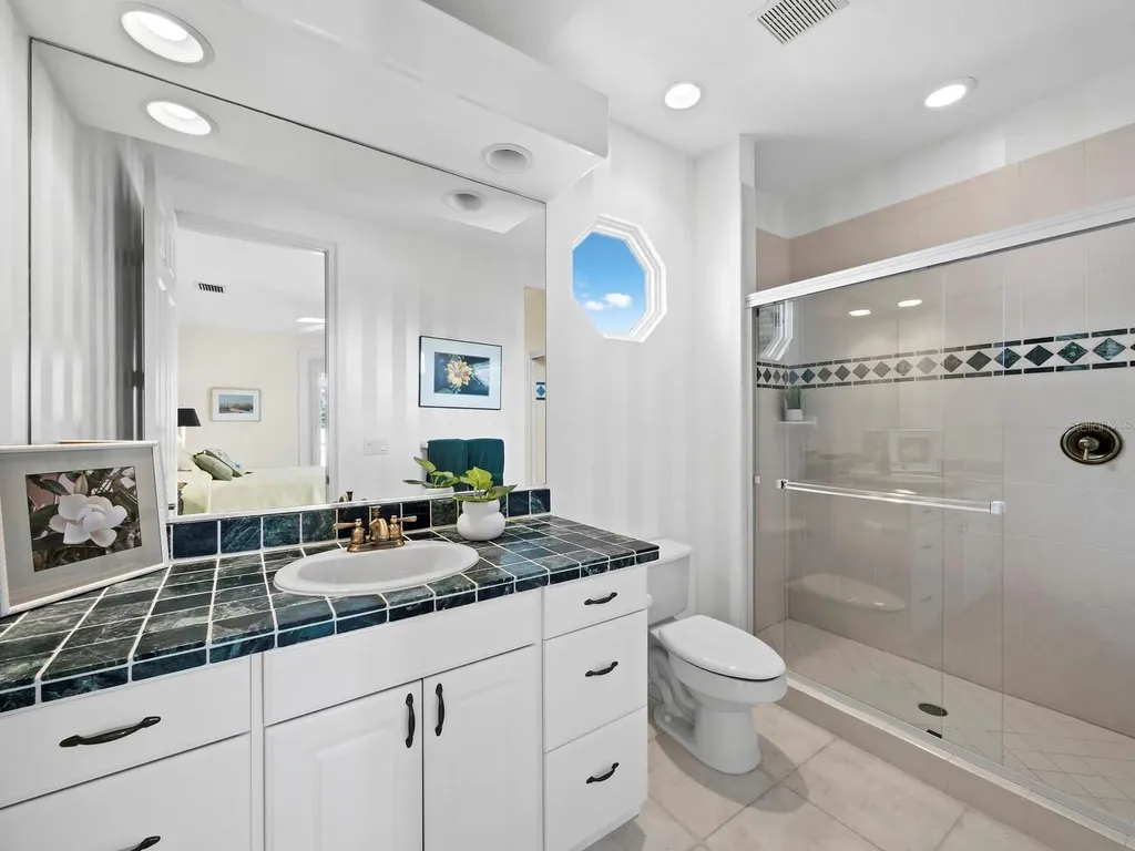 573 Spinnaker Lane Longboat Key FL 34228