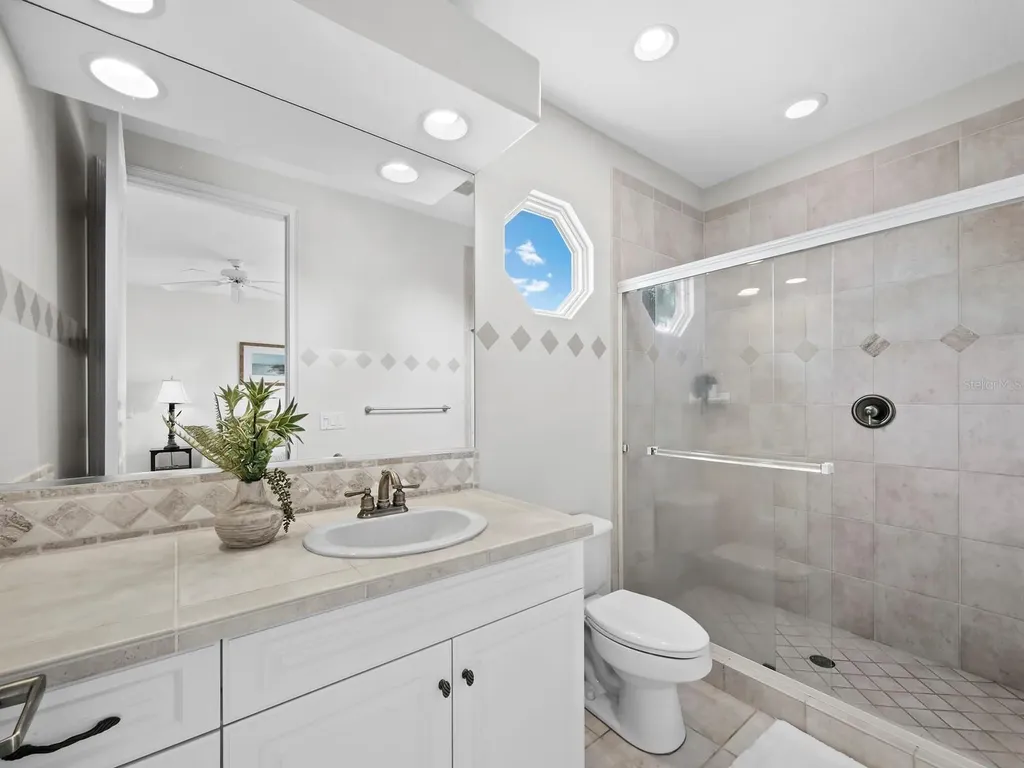 573 Spinnaker Lane Longboat Key FL 34228