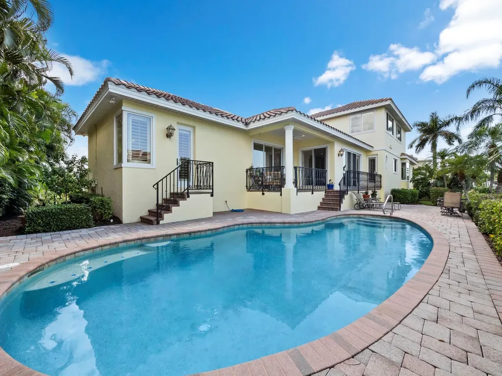 573 Spinnaker Lane Longboat Key FL 34228