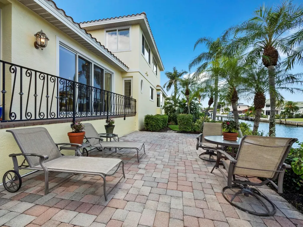 573 Spinnaker Lane Longboat Key FL 34228