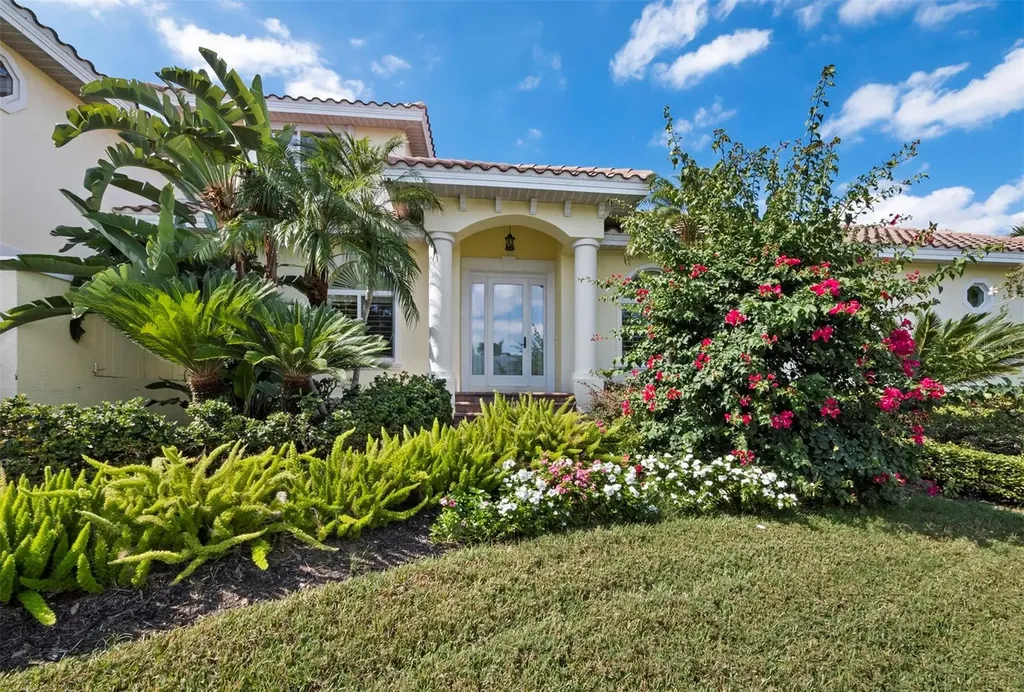 573 Spinnaker Lane Longboat Key FL 34228