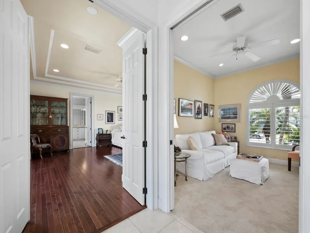 573 Spinnaker Lane Longboat Key FL 34228