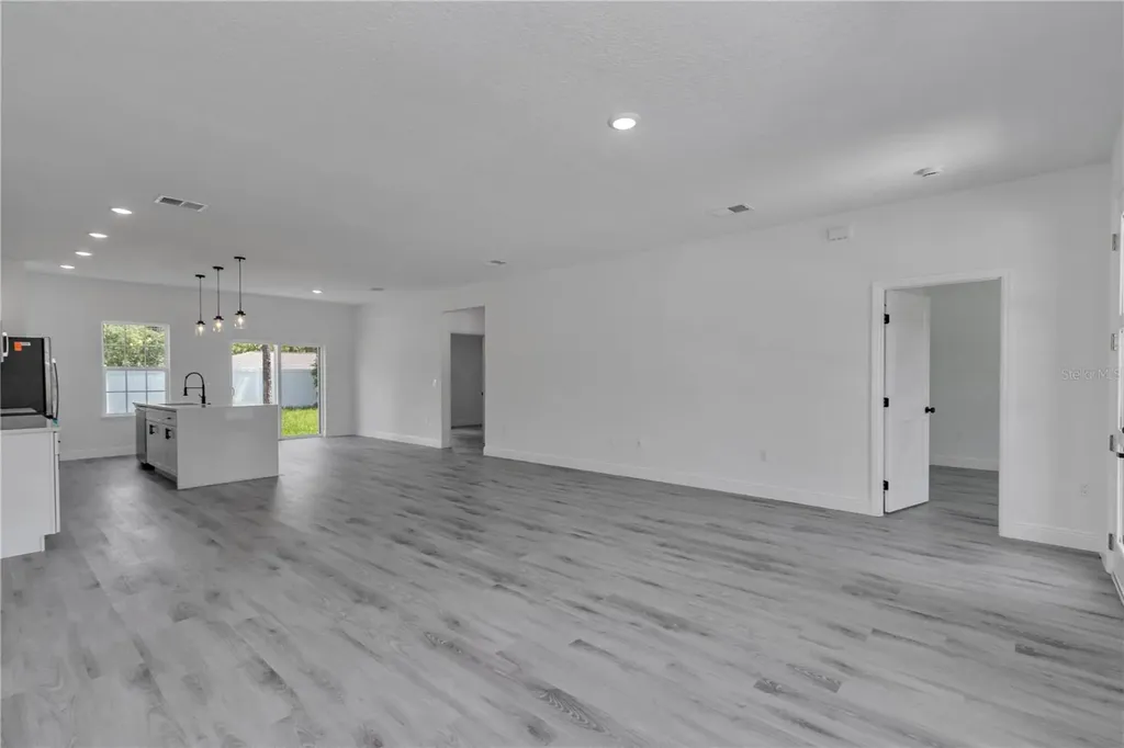 2433 W Andromedae Drive Citrus Springs FL 34433