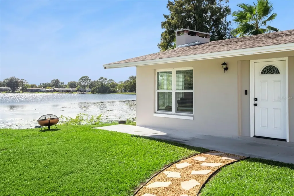 1051 Eva Street Deltona FL 32725