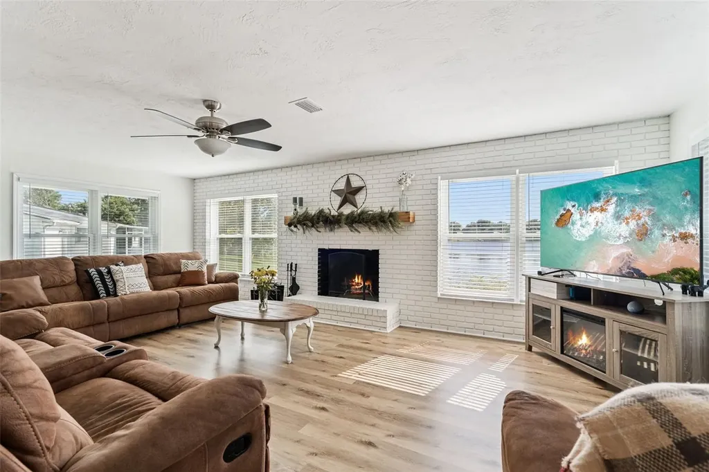1051 Eva Street Deltona FL 32725