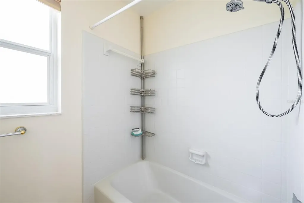 6421 Stockbridge Avenue Belle Isle FL 32809