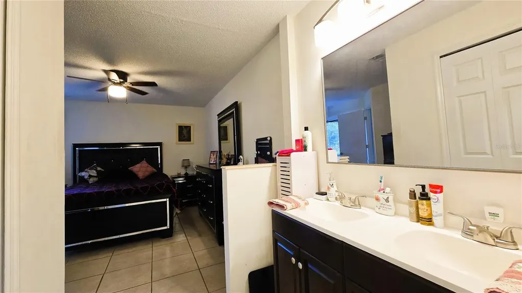 149 Lakepointe Circle Kissimmee FL 34743