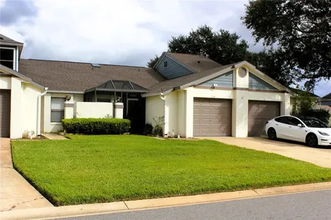 149 Lakepointe Circle Kissimmee FL 34743