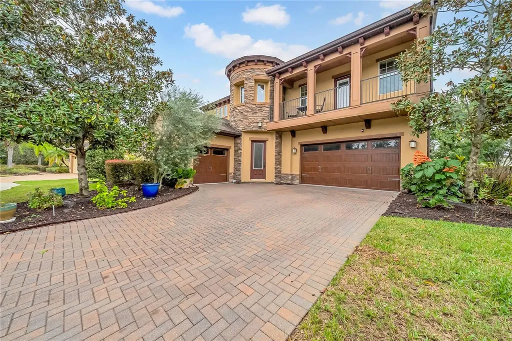10011 Hazelnut Court Tampa FL 33647