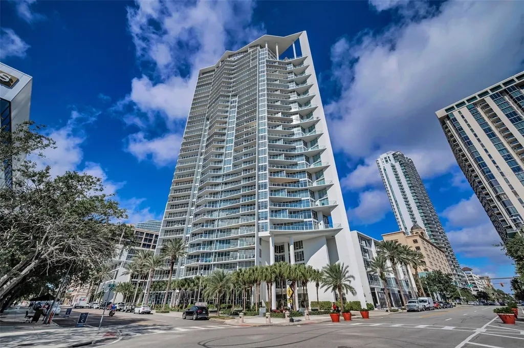 175 1st Street S St Petersburg FL 33701