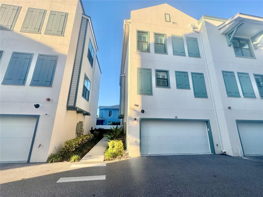 946 Highland Avenue Dunedin FL 34698