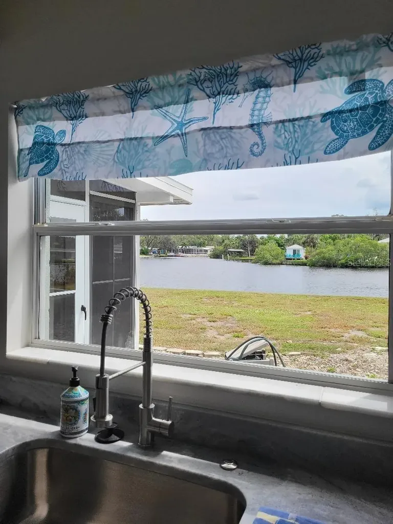 828 Blue Heron Boulevard Ruskin FL 33570
