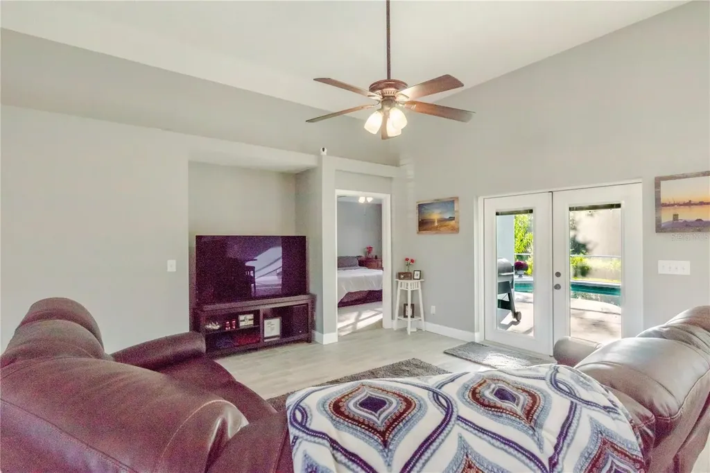 1001 English Bluffs Court Brandon FL 33511