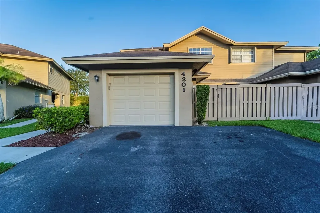 4201 NW 120th Lane Sunrise FL 33323