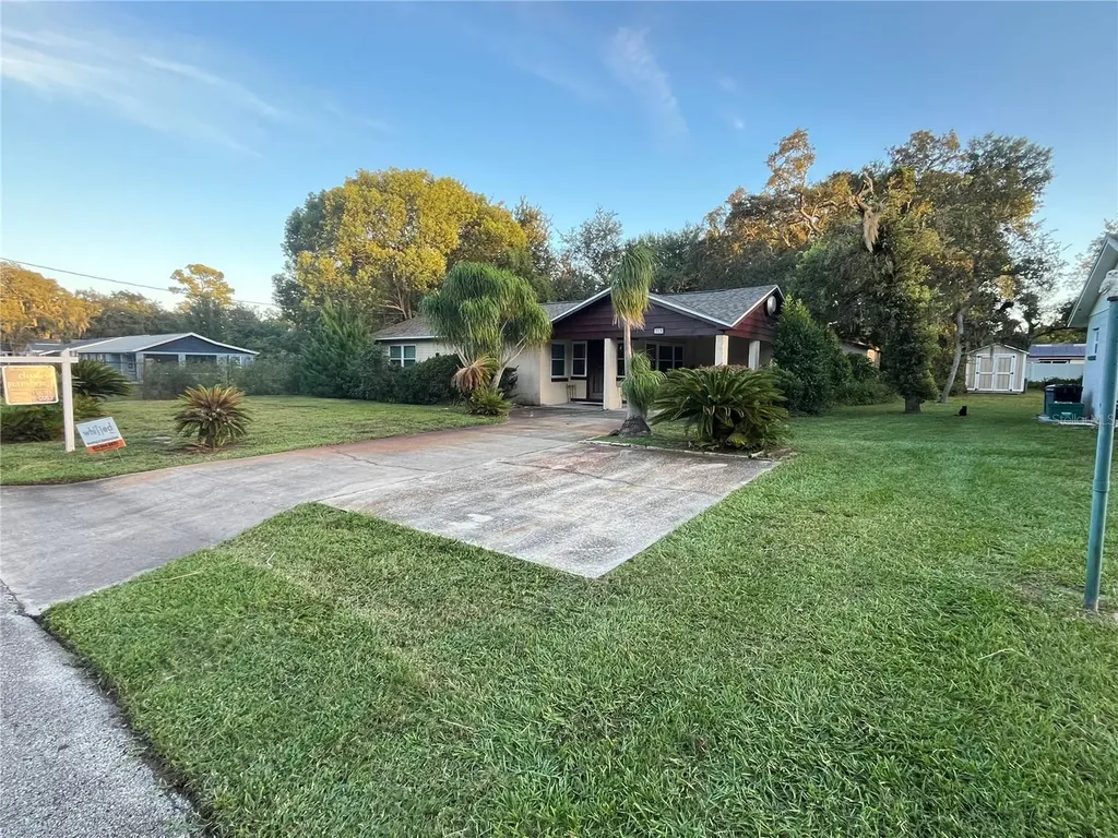 309 Riviera Drive Debary FL 32713